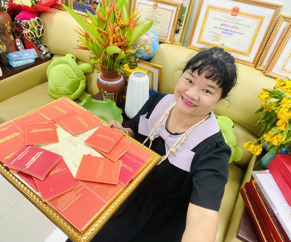 Than Thi Thu Thuy, militante ejemplar del Partido Comunista de Vietnam al servicio de la comunidad