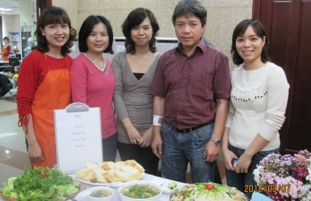 Kochwettbewerb zum internationalen Tag der Frauen in VOV5