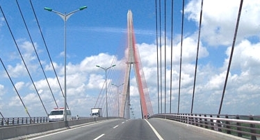 Feier des 37. Jahrestags der Wiedervereinigung des Landes