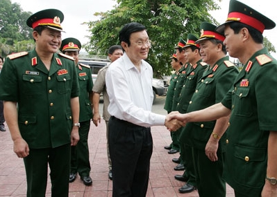 Staatspräsident Truong Tan Sang besucht die Provinz Thai Nguyen