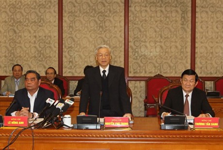 Das Politbüro tagt mit der ständigen Abteilung der Provinz Kien Giang