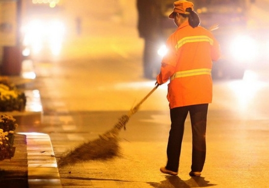 Die Müllwerkerinnen, die den Straßen ein schönes Gesicht geben