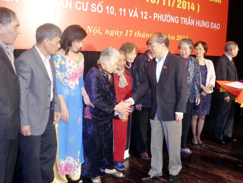 Parlamentspräsident Nguyen Sinh Hung: Zusammenhalt für Aufbau der Hauptstadt