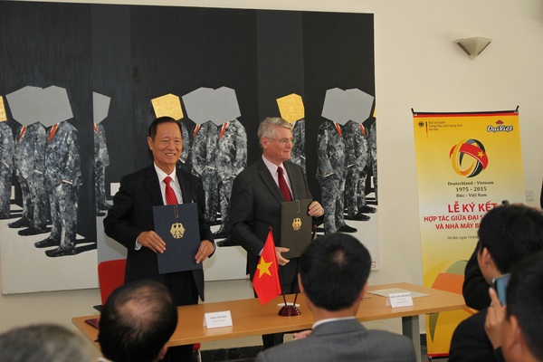 Jubiläumsbier 2015 zwischen Dai Viet und Deutscher Botschaft vereinbart