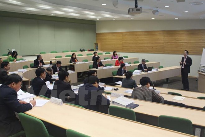 Erfahrungen Singapurs für die staatliche Verwaltung in Vietnam