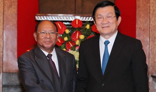Staatspräsident Truong Tan Sang empfängt den kambodschanischen Parlamentspräsidenten