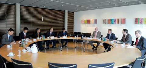 Verstärkung der strategischen Partnerschaft zwischen Vietnam und Deutschland