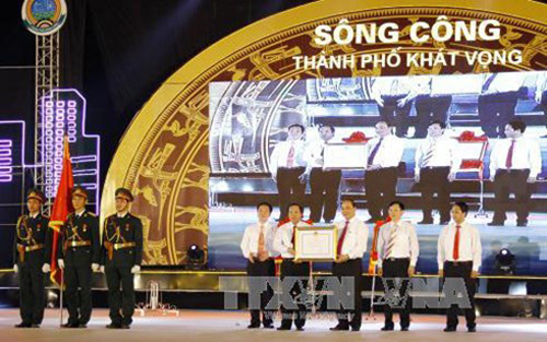 Veröffentlichung der Gründung der Stadt Song Cong in Thai Nguyen