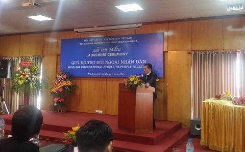 Präsentation des Hilfsfonds für Volksdiplomatie