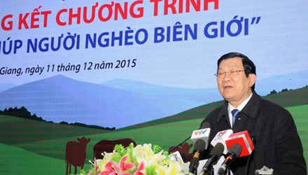 Staatspräsident Truong Tan Sang zu Gast bei Konferenz über Hilfe für Bedürftige im Grenzgebiet