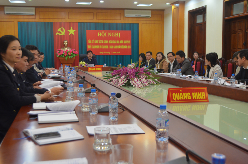 Einnahme des Staatshaushalts übertrifft um fast zwei Milliarden Euro als geplant