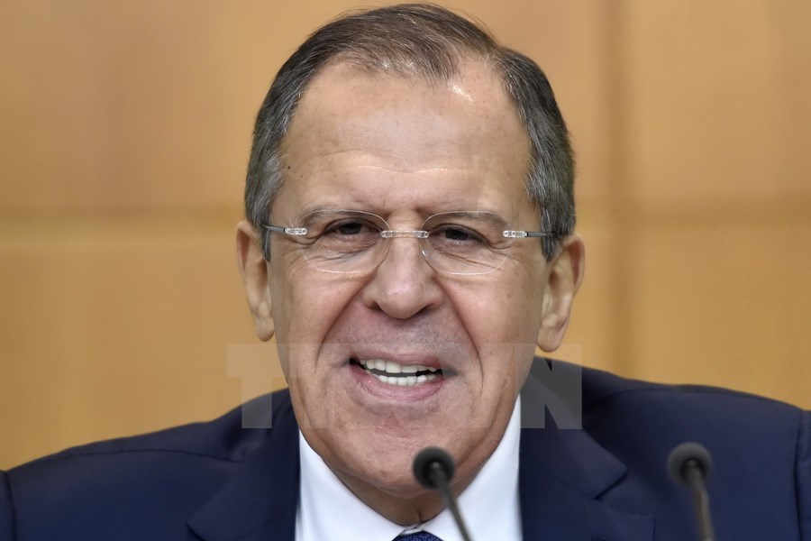 Russischer Außenminister veranstaltet Pressekonferenz Anfang 2016