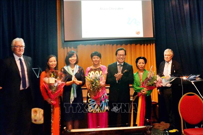 Konzert des Komponisten Nguyen Van Quy in der Schweiz