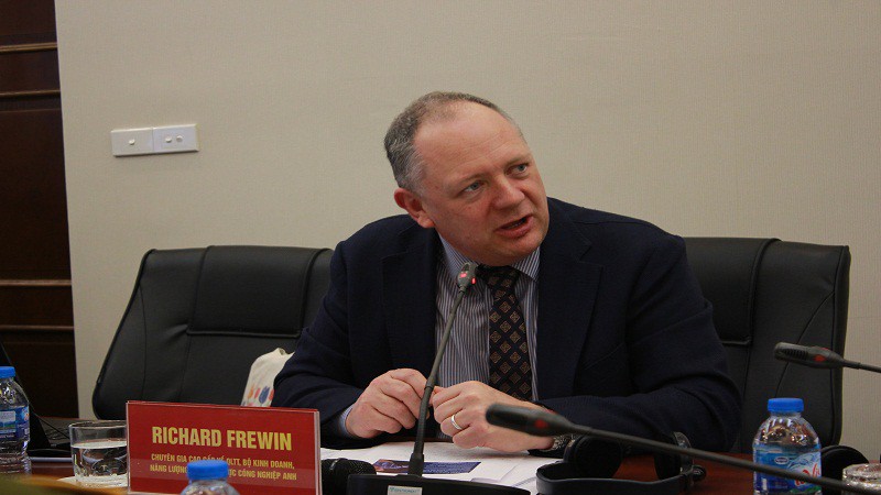 Teilung der britischen Erfahrung über Marktmanagement für Beamte für Marktkontrolle in Vietnam