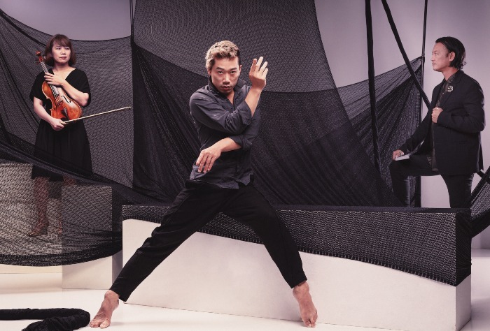 Online-Auftritt „Das Nest” inspiriert von Covid-19-Epidemie