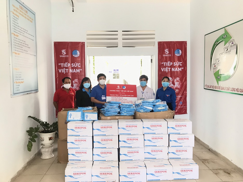 Covid-19-Bekämpfung: Sieben Beatmungsgeräte und tausende medizinische Ausrüstungen überreicht