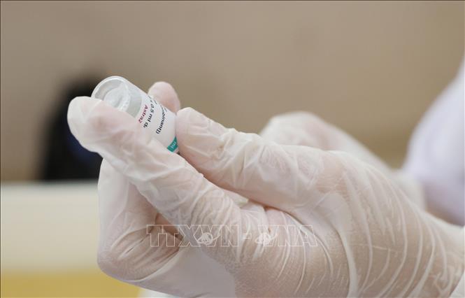 Ungarn und Italien schenken Vietnam Vakzine und medizinische Ausrüstungen