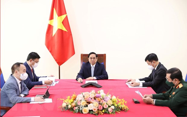 Premierminister Pham Minh Chinh führt Telefongespräch mit dem türkischen Vizepräsidenten