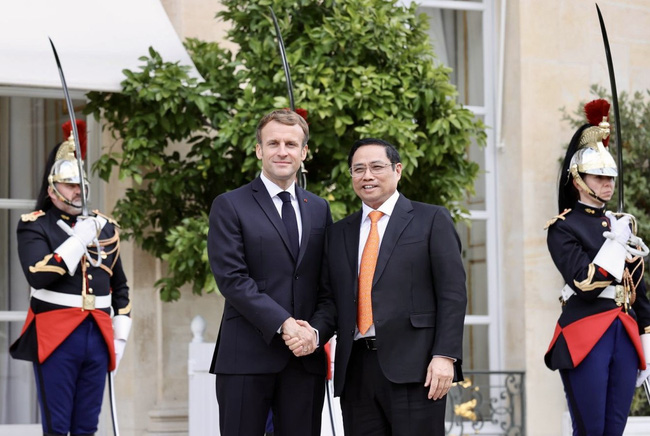 Weitere Verbesserung der strategischen Partnerschaft zwischen Vietnam und Frankreich