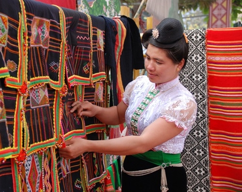 Viele Kulturprogramme in Sapa Ende November