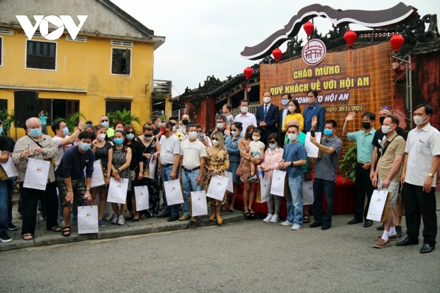 Vietnamesischer Tourismus bewältigt Schwierigkeiten, um sich bei neuer Lage zu erholen