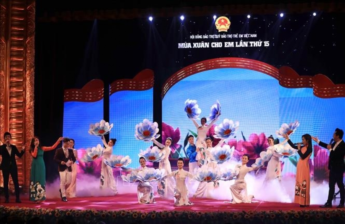 15. Kunstprogramm „Frühling für Kinder” in Hanoi
