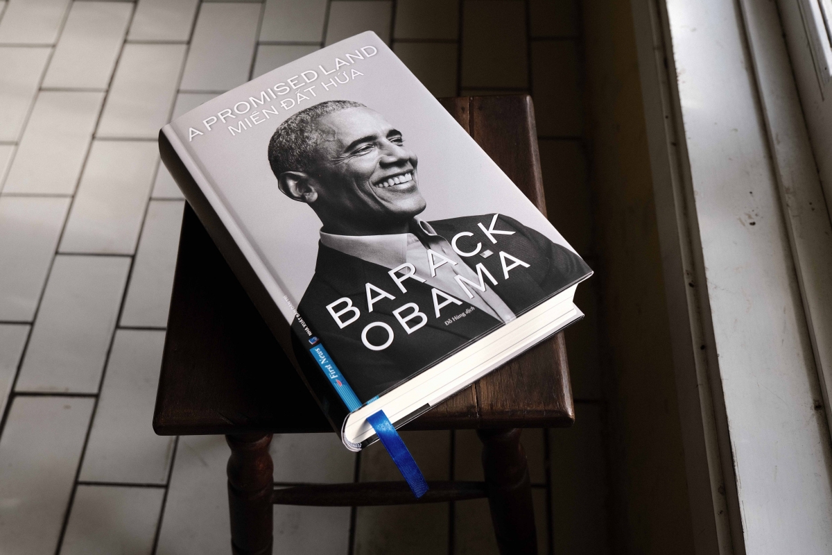 Ausgabe „Ein verheißenes Land” von ehemaligem US-Präsidenten Barack Obama in Vietnam