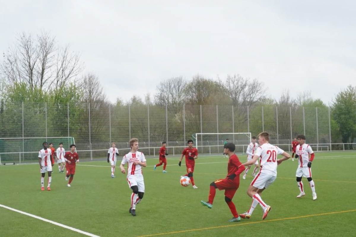 Erster Sieg vietnamesischer U17-Fußballmannschaft beim „Studium” in Deutschland
