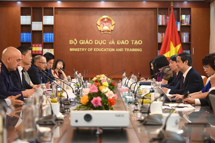 Zusammenarbeit in Bildung zwischen Vietnam und der Schweiz und zwischen Vietnam und Deutschland verstärken