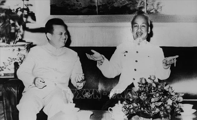 Besondere Vietnam-Laos- Beziehungen in der Geschichte des Aufbaus und der Verteidigung des Landes aufgebaut