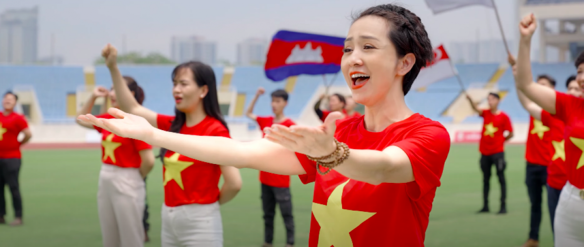 „Wushu-Königin” Thuy Hien stellt MV zur Begrüßung von SEA Games vor