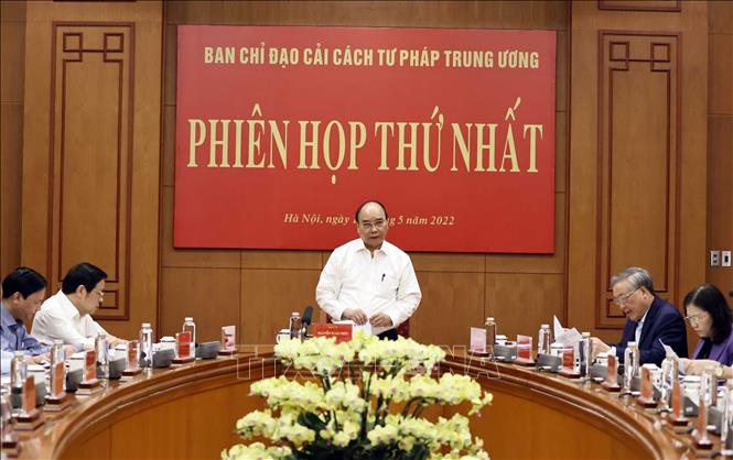 Staatspräsident Nguyen Xuan Phuc leitet erste Sitzung 2022 des Zentralverwaltungsstabs für Justizreform