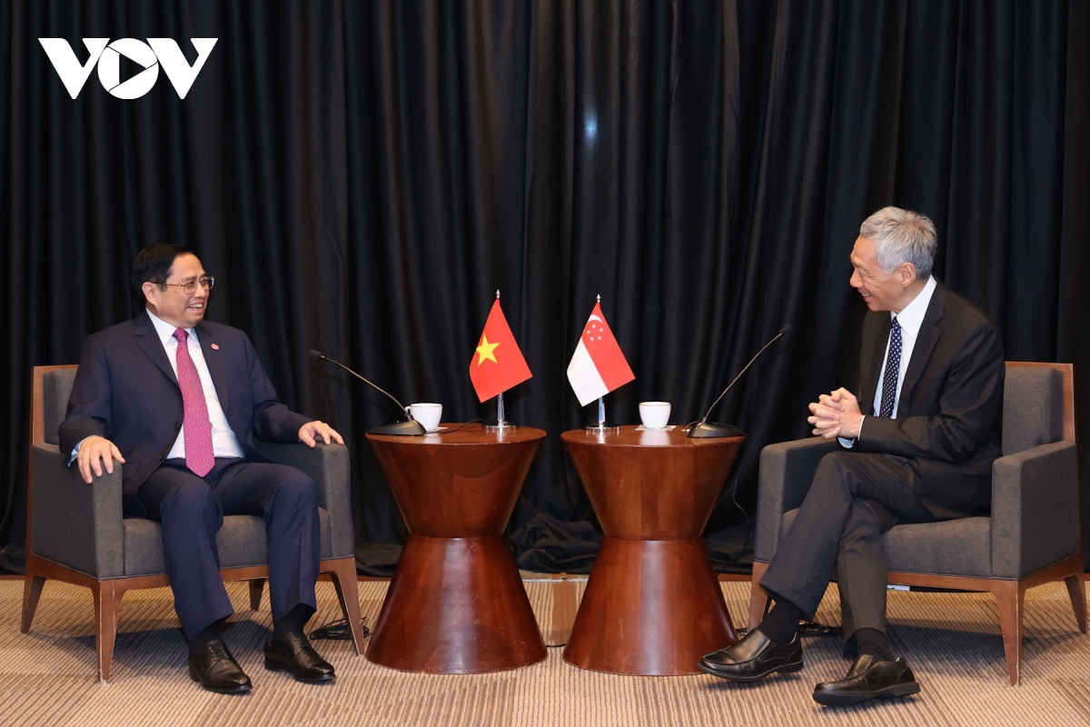 Vietnam arbeitet mit Singapur in Entwicklung von digitaler Transformation und grüner Wirtschaft zusammen