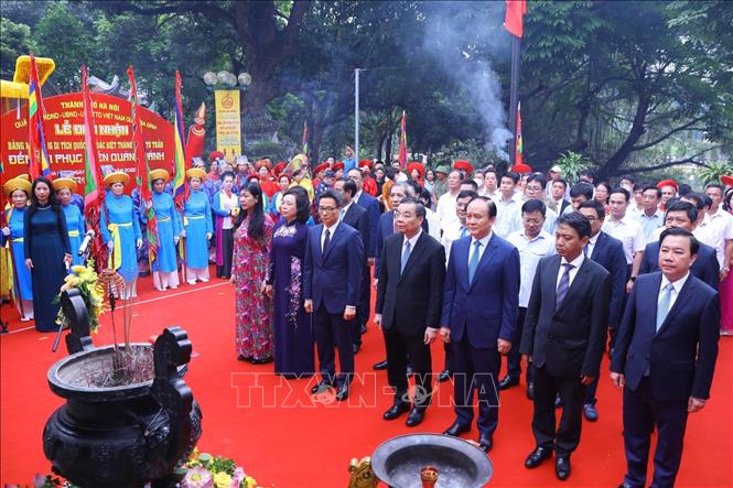 Urkunde zur Anerkennung des Voi Phuc-Tempels und des Quan Thanh-Tempels als nationale Sonderstätten