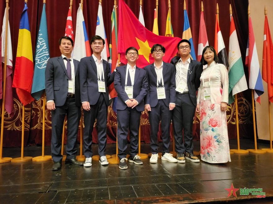 Vier vietnamesische Schüler gewinnen Medaille bei Internationaler Biologie-Olympiade