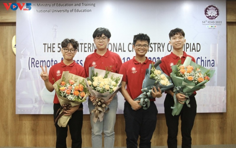 Vietnam gewinnt vier Goldmedaillen bei Internationaler Chemieolympiade 2022