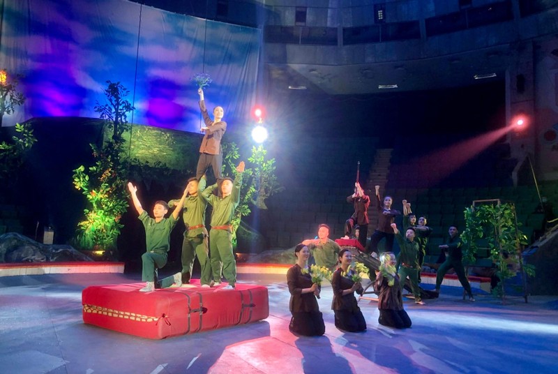 Zirkus-Show “Friedliches Luftraum” ehrt die Soldaten der Luftwaffe