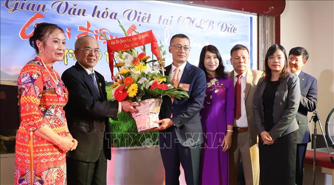 Bewahrung und Entwicklung vietnamesischer Kultur in Deutschland