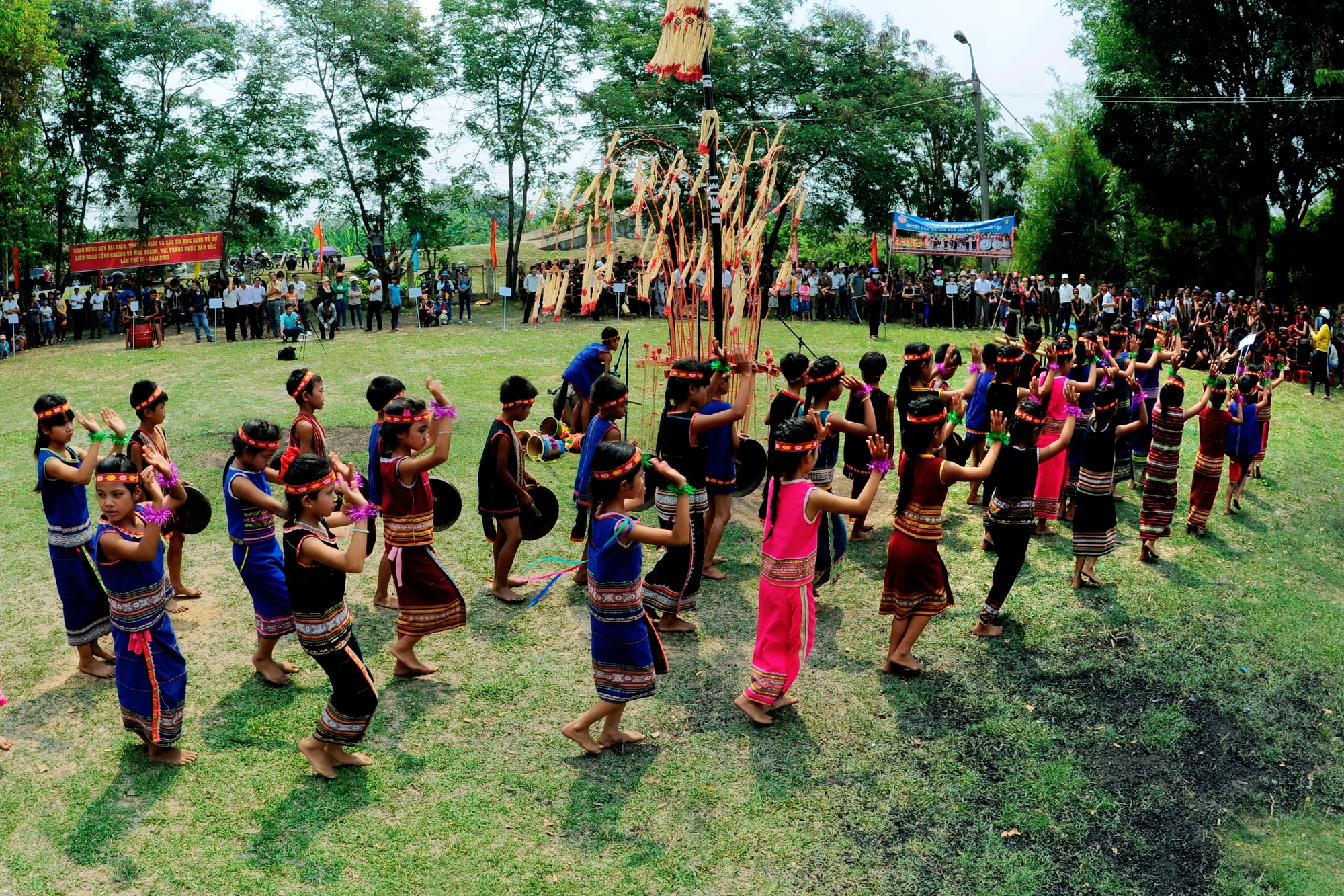 Wiederbelebung der traditionellen Feste beim Gong-Kulturfestival Tay Nguyen