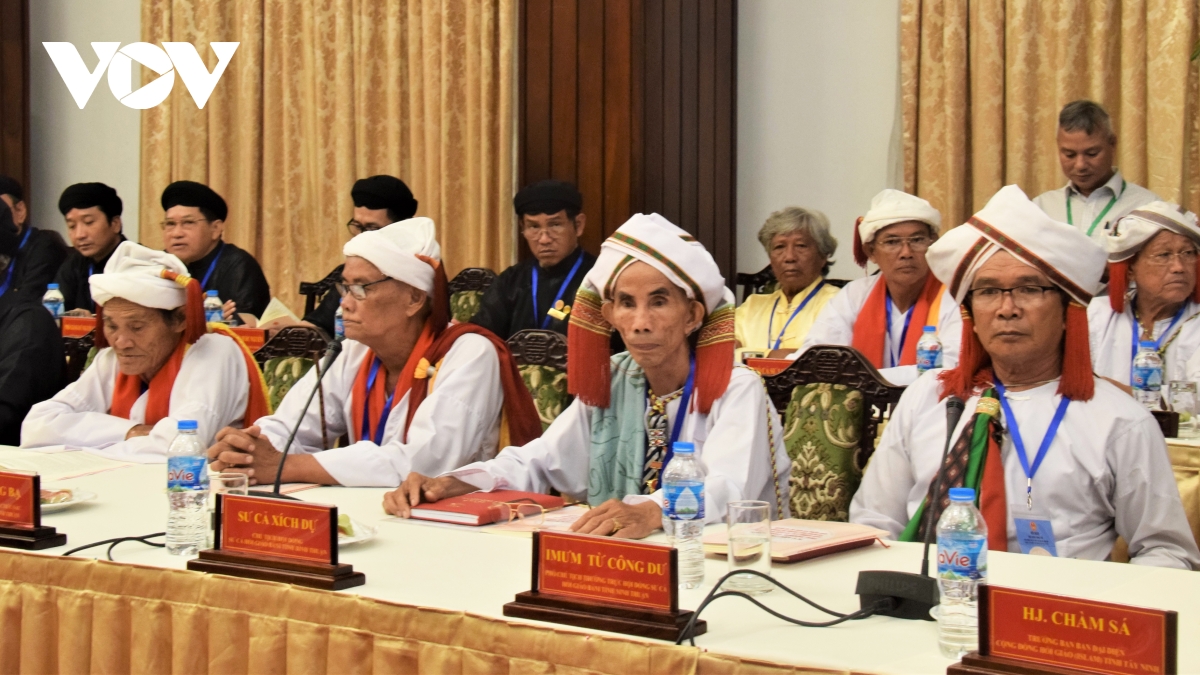Premierminister Pham Minh Chinh schätzt Beiträge der religiösen Organisationen