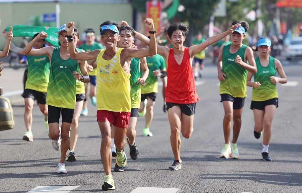 Marathonlauf „Gelände der Lotusblumen in Dong Thap 2022”