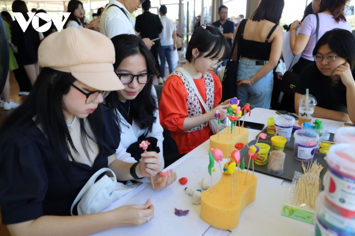 Vietnamesische Studenten in Australien veranstalten Kulturtag