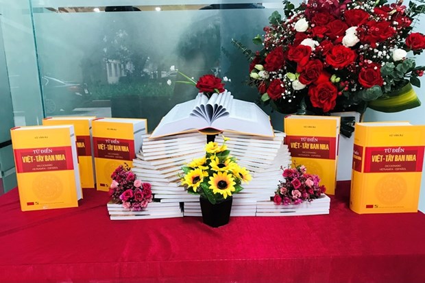 Erstes Vietnamesisch-Spanisch-Wörterbuch in Vietnam
