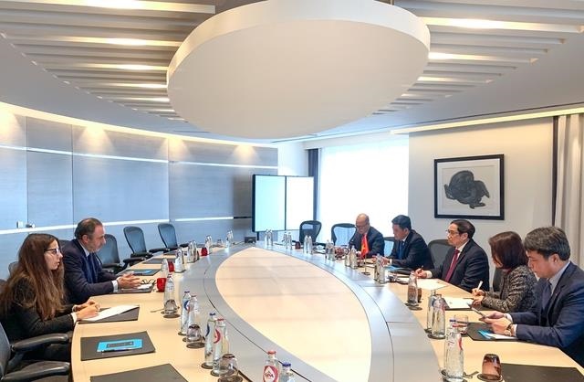 Schifffahrts- und Logistikkonzern Frankreichs will Fluggenehmigung in Vietnam beantragen