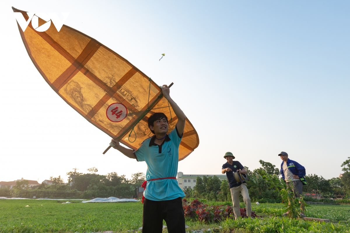 Drachenfest im Dorf Ba Duong Noi in Hanoi