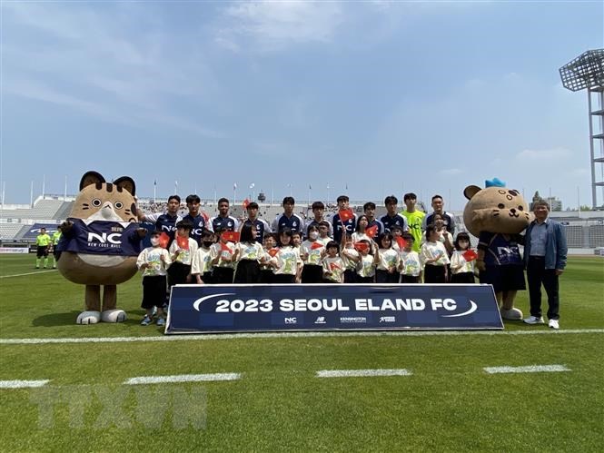 Südkoreas Fußballverein Seoul E-Land veranstaltet Vietnam-Tag