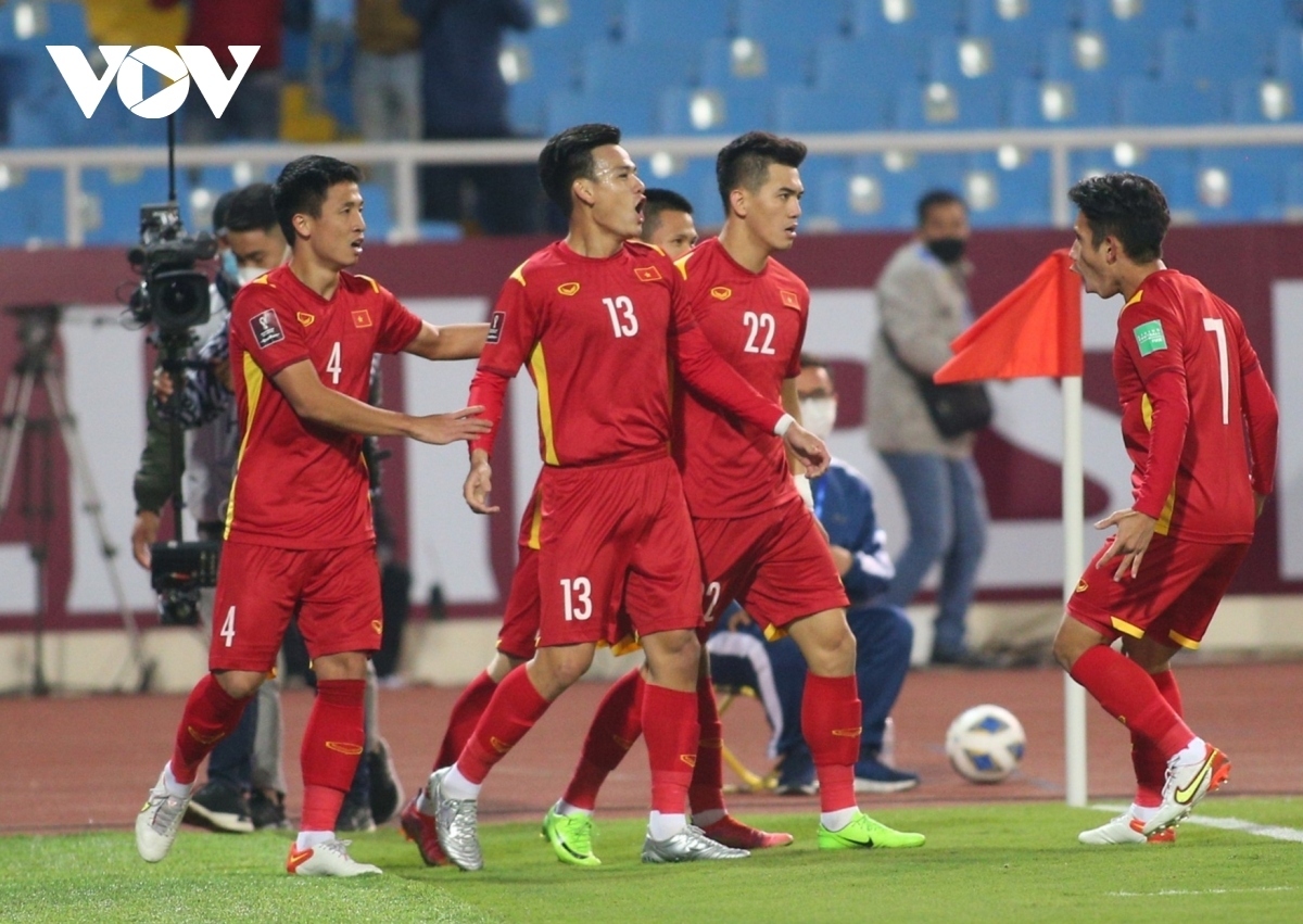 Troussier debütiert als Trainer der Fußballnationalmannschaft beim Spiel gegen Hongkong (China)