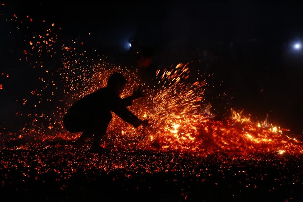 Feuersprung-Fest der Pa Then als nationales immaterielles Kulturerbe anerkannt