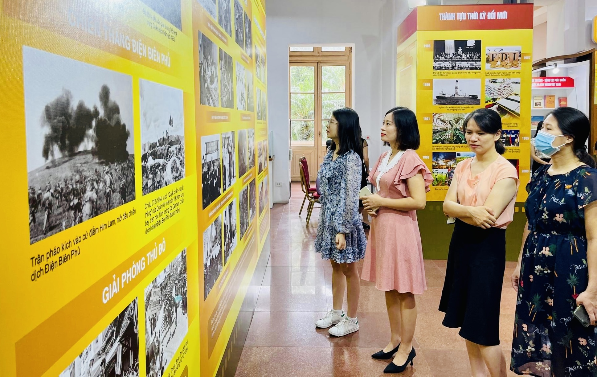 Dokumentausstellung zum 75. Jahrestag des Aufrufs zum Patriotismus