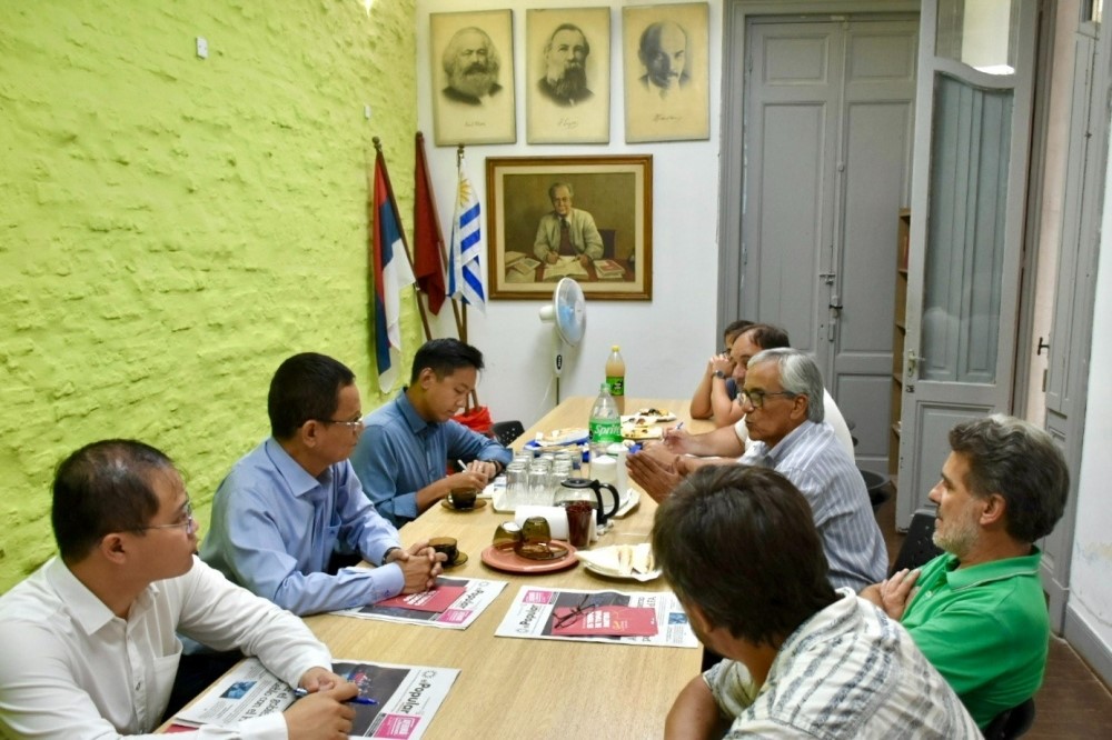 Generalsekretär der Kommunistischen Partei Uruguays betont die Führungsrolle der KPV